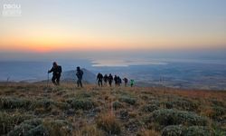 Vangölü Aktivistleri Derneği'nden Süphan Dağı'na Anlamlı Tırmanış