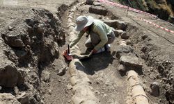 Bitlis Kalesi'nde içme suyu şebekesi bulundu