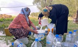 Yüksekova’da kışlık süt mesaisi sürüyor