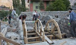 Hakkari'deki tarihi medresede restorasyon çalışmaları sürüyor