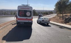 Adıyaman - devrilen motosikletteki 2 kişi yaralandı