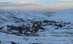 Erzincan’ın yüksek kesimlerinde kar yağışı etkili oldu