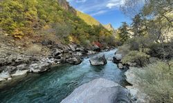 Munzur Nehri'ne akan kanalizasyona karşı imza kampanyası