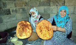 Muş'ta tandırlarda imece usulü ekmek