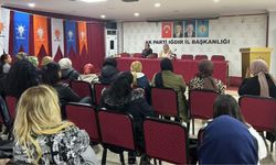 AK Parti Iğdır Kadın Kolları haftalık istişare toplantısını gerçekleştirdi