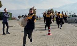 Iğdır Üniversitesi öğrencileri afet eğitimleri için sahada