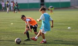 Gençlik spor merkezleri, gençleri spora teşvik etmeye devam ediyor