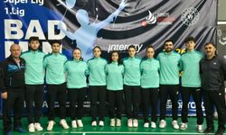 Badminton Süper Liginde Erzincan takımları zirvede