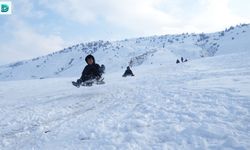 Kendi Pistlerinde Kayan Muşlu Çocukların Eğlenceli Anları