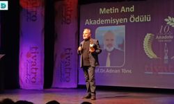 Prof. Dr. Tönel’e "Uluslararası Metin And Akademi Ödülü" Verildi