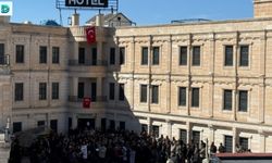 Midyat’ta Otel’in Yıkım Kararı Tartışma Yarattı: Belediye Başkanı Şahin’e Kişisel Husumet İddiası