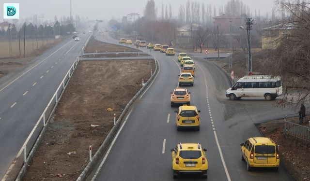 Iğdır Taksicilerinden Havalimanı Önünde Tepki: “Ekmeğimizle Oynanıyor”