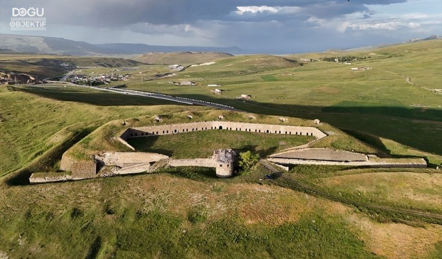 Doğunun Asırlık Tabyalarından "Sivişli" İhtişamını Koruyor