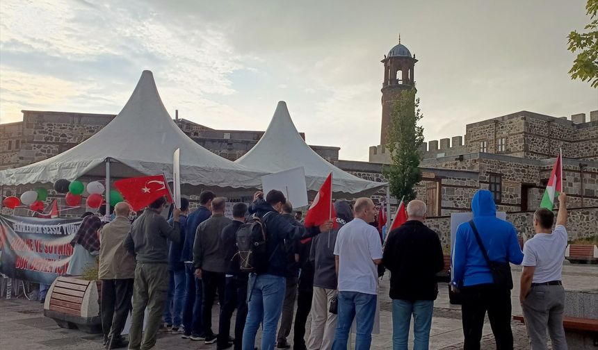 Sessiz Yürüyüş'te 43. Hafta: İsrail'e Karşı Protestolar Sürüyor