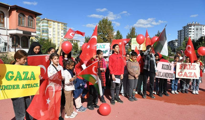 Çocuklardan dünyaya barış çağrısı