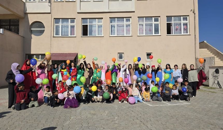 Iğdır Üniversitesi öğrencilerinden miniklere etkinlik