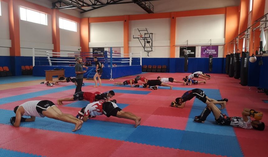 Iğdır'da Uluslararası Muaythai Müsabakaları Başlıyor