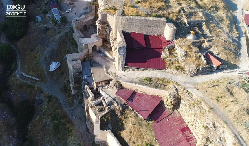 Arkeolojik Kazı, Elazığ, Harput Kalesi, Tarihi Objeler Harput