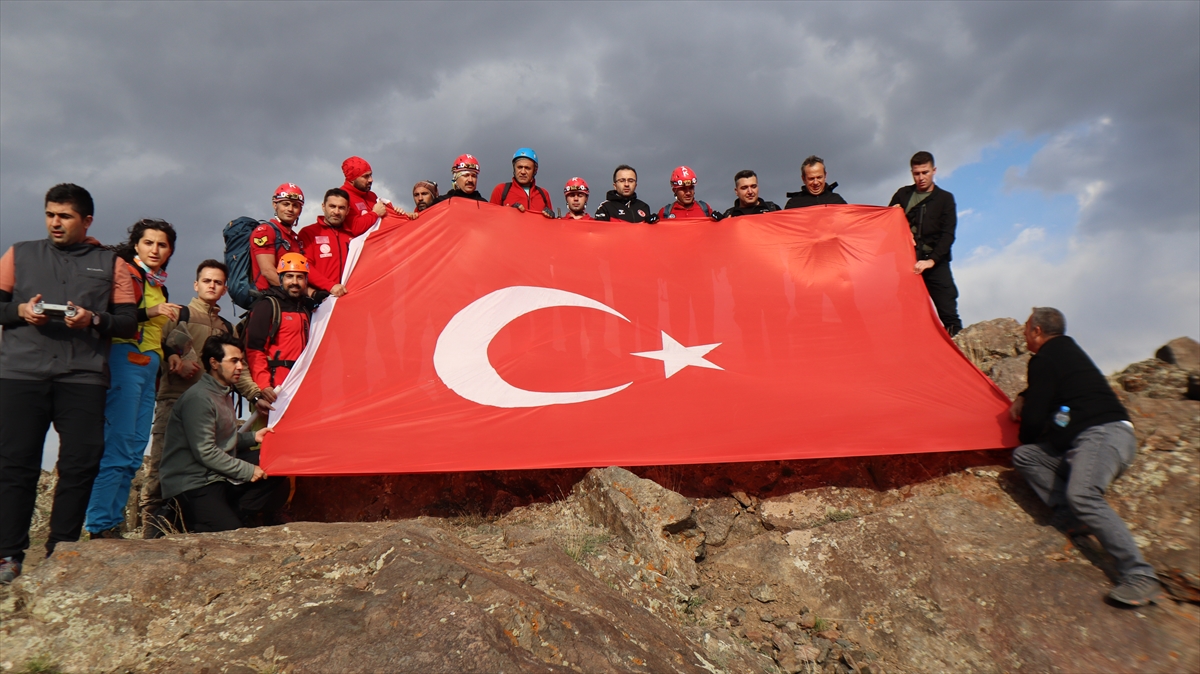 Iğdır Zirvesinden, Tekelti Zirvesinde Tek Yumruk Mesajı 2