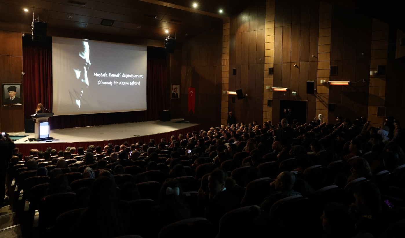 Iğdır Atatürk Anma Töreni, 10 Kasım, Atatürk Kültür Merkezi 2