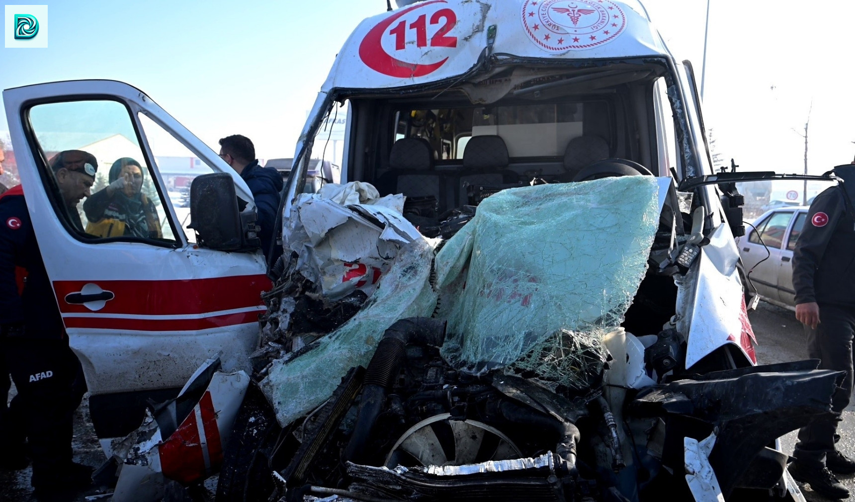 Erzurum'da Ambulanslarında Karıştığı Trafik Kazası 9 Yaralı 1