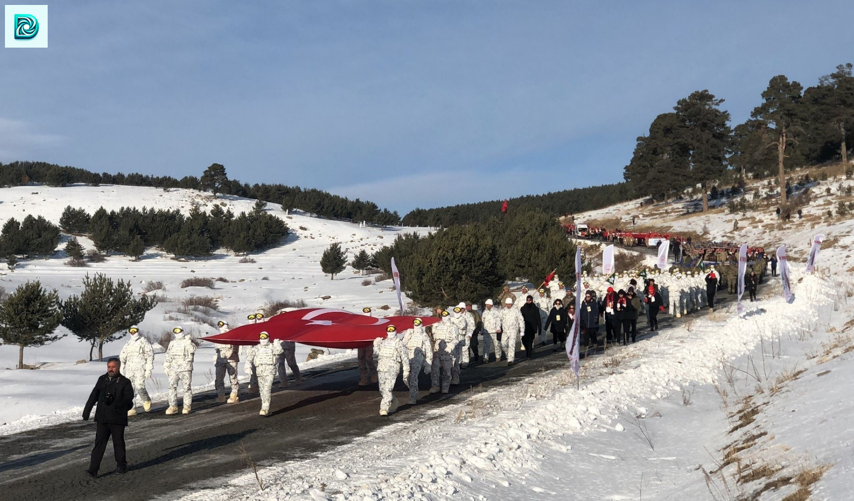 Kars'ta Binlerce Kişi Sarıkamış'ı Anıyor