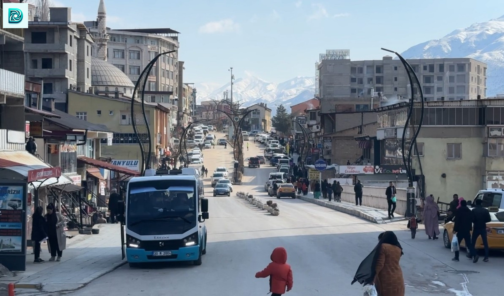 Yüksekova Ve Şemdinli Arasında 50 Kilometre Fark İki Farklı Mevsim Mm (4)