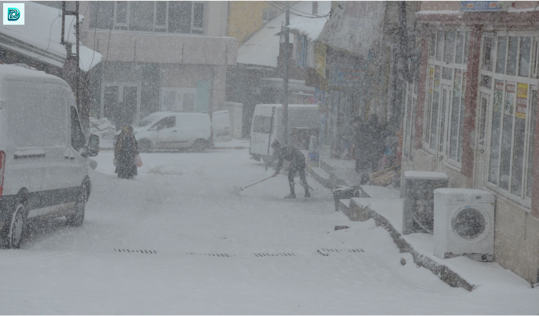 Doğu’da Köy Yolları Ulaşıma Kapandı (4)