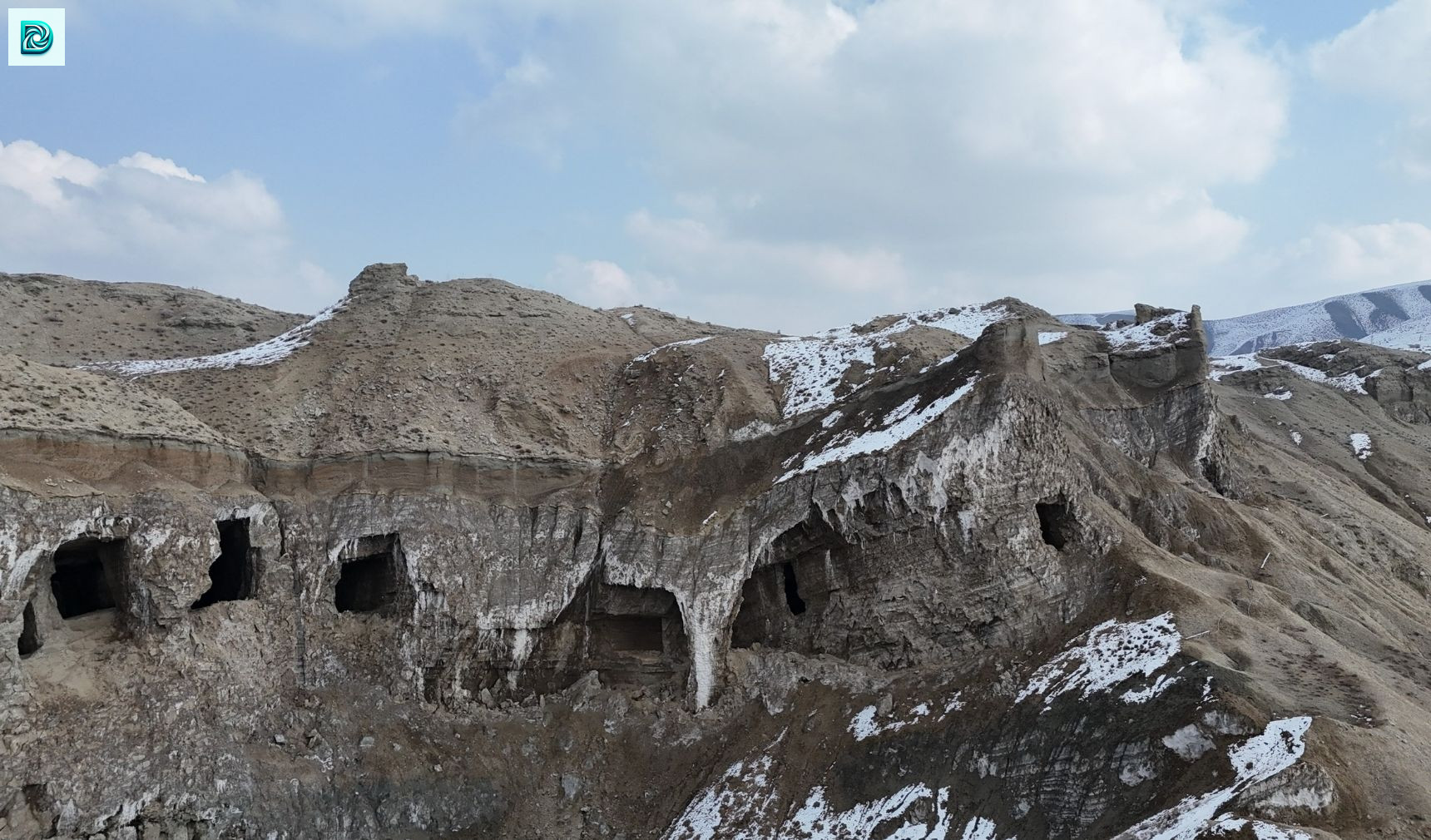 Iğdır’daki Tuz Mağaraları Kış Aylarında Ziyaretçilerini Ağırlıyor (1)